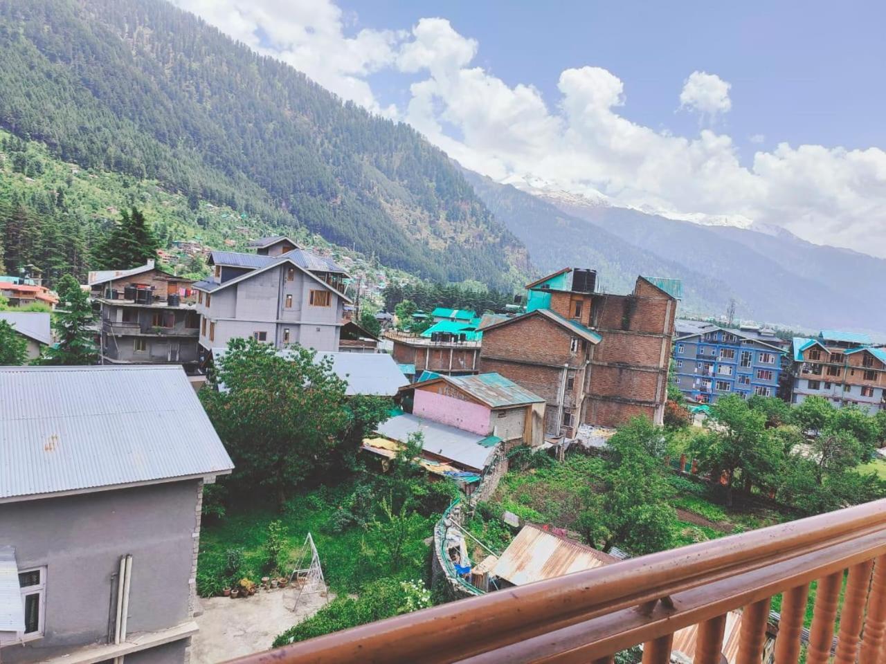 Hotel Hadimba Regency ! Free 4 Wheeler Parking ! Mountain View Rooms ! Near Mall Road Manali ภายนอก รูปภาพ